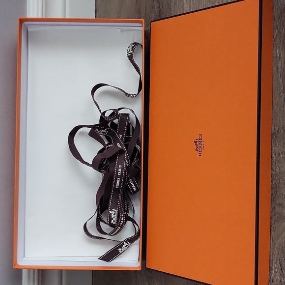 Hermès Orange Gift Box - Picture 3 of 6